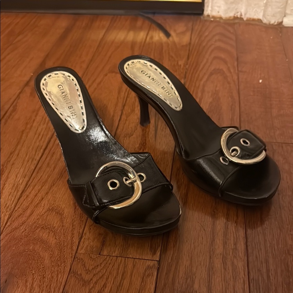 Y2K Gianni Bini Brown Heeled Mule Sandals With Silver Buckle